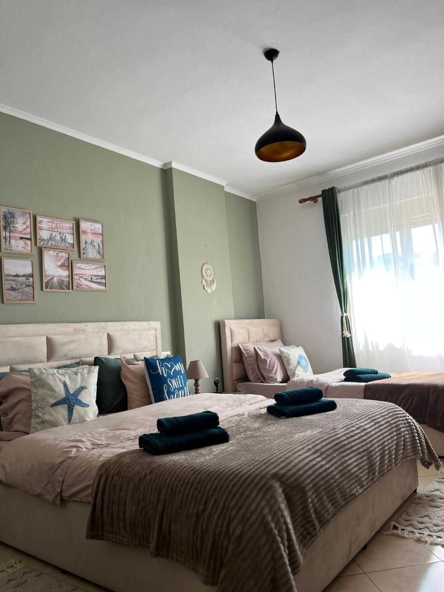 Theomar Apartament *